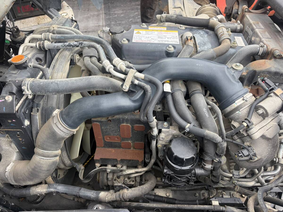 Used Isuzu 4HK1-101 Engine Assembly – Forward FRR90S2 image 3