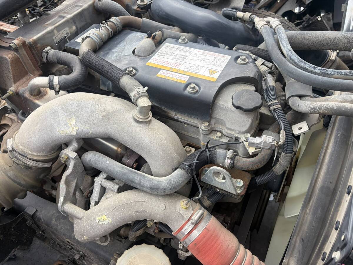 Used Isuzu 4HK1-101 Engine Assembly – Forward FRR90S2 image 4
