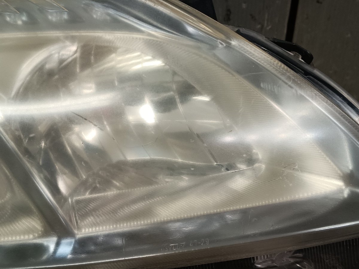 Toyota Prius ZVW30 Pre-Facelift Halogen Headlight Pair image 3