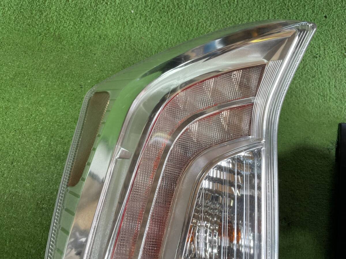 Toyota Prius ZVW30 Facelift LED Tail Light Pair image 2