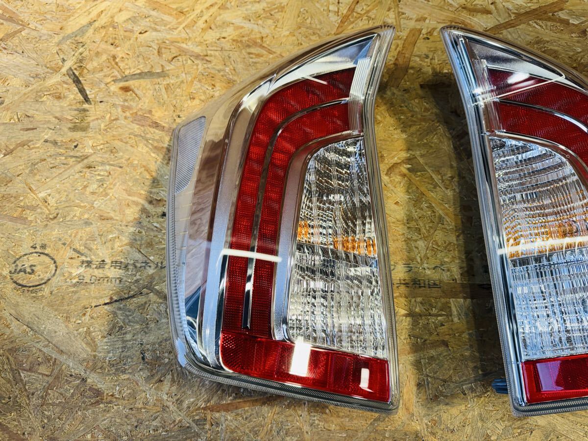 Toyota Prius ZVW30 Facelift Tail Light Set image 3