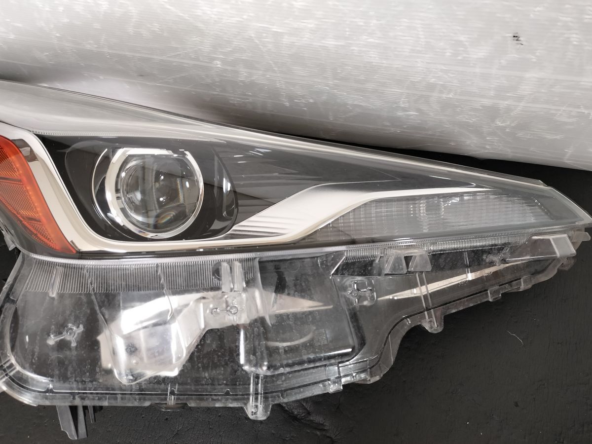 Toyota Prius ZVW50 / ZVW51 / ZVW55 Facelift LED Headlight Pair image 4