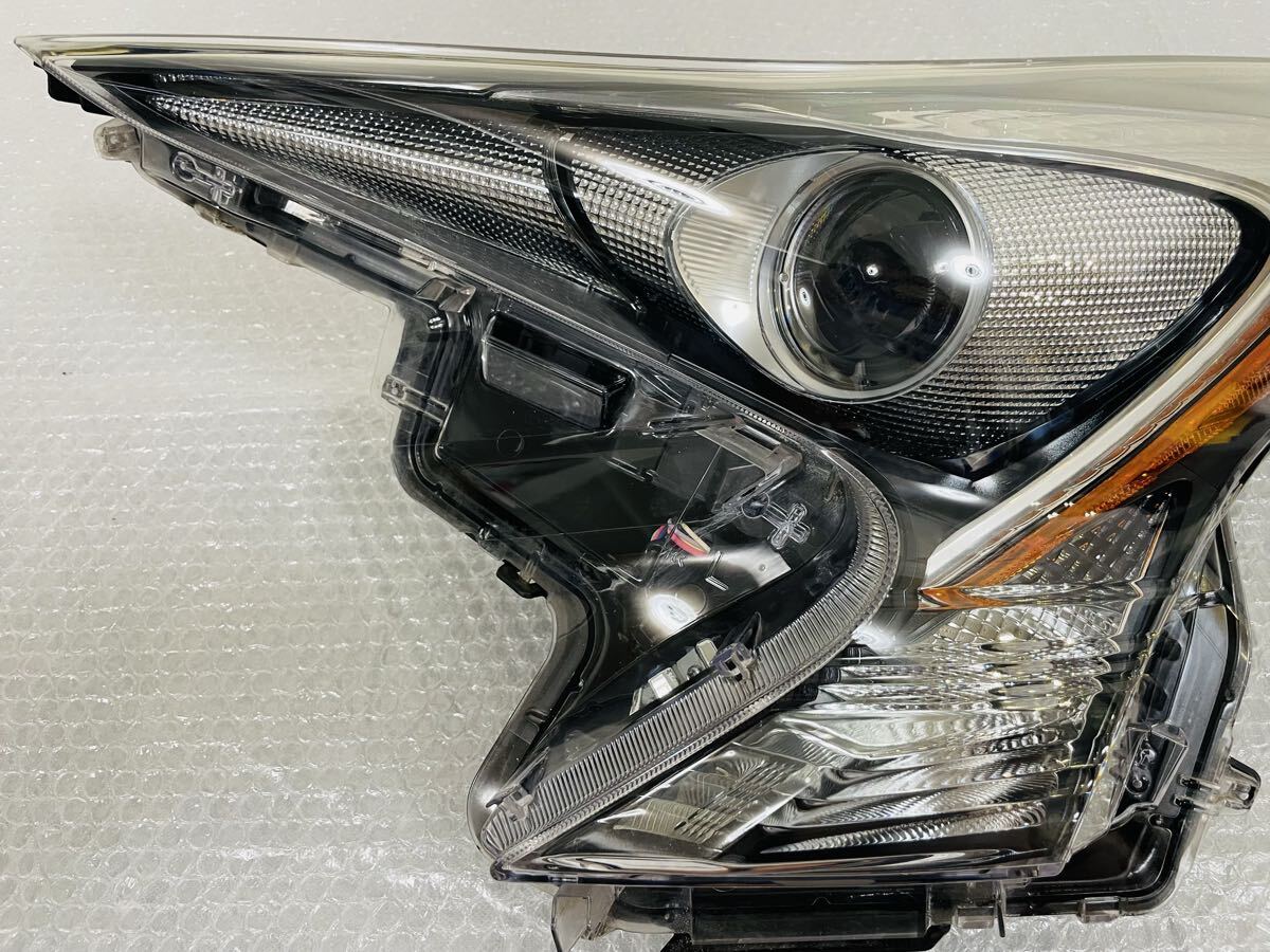 Toyota Prius ZVW50 / ZVW51 / ZVW55 Pre-Facelift LED Headlight Pair image 2