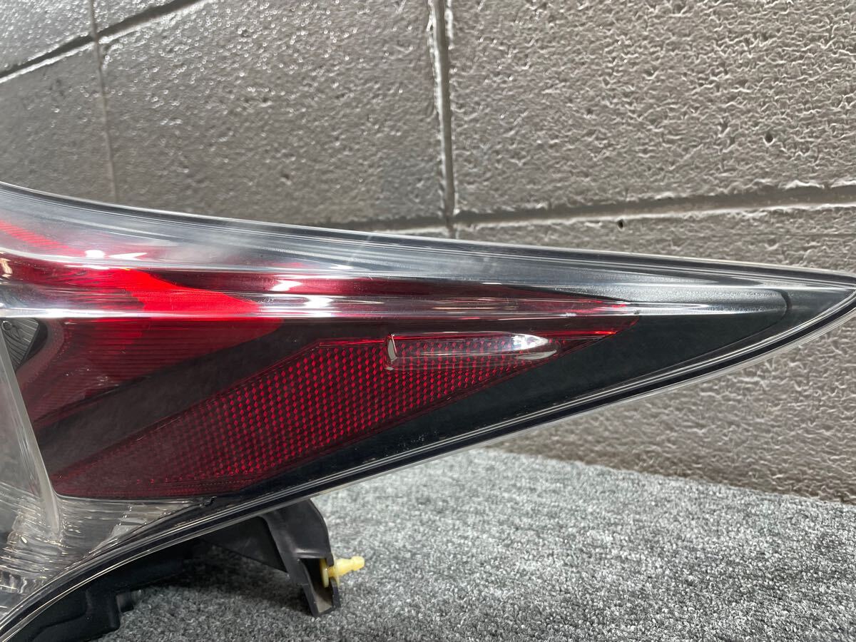 Toyota Prius ZVW50 Series Pre-Facelift Tail Light Set image 2