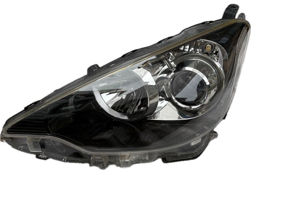 Toyota Aqua NHP10 G’s LED Headlight Pair image 2