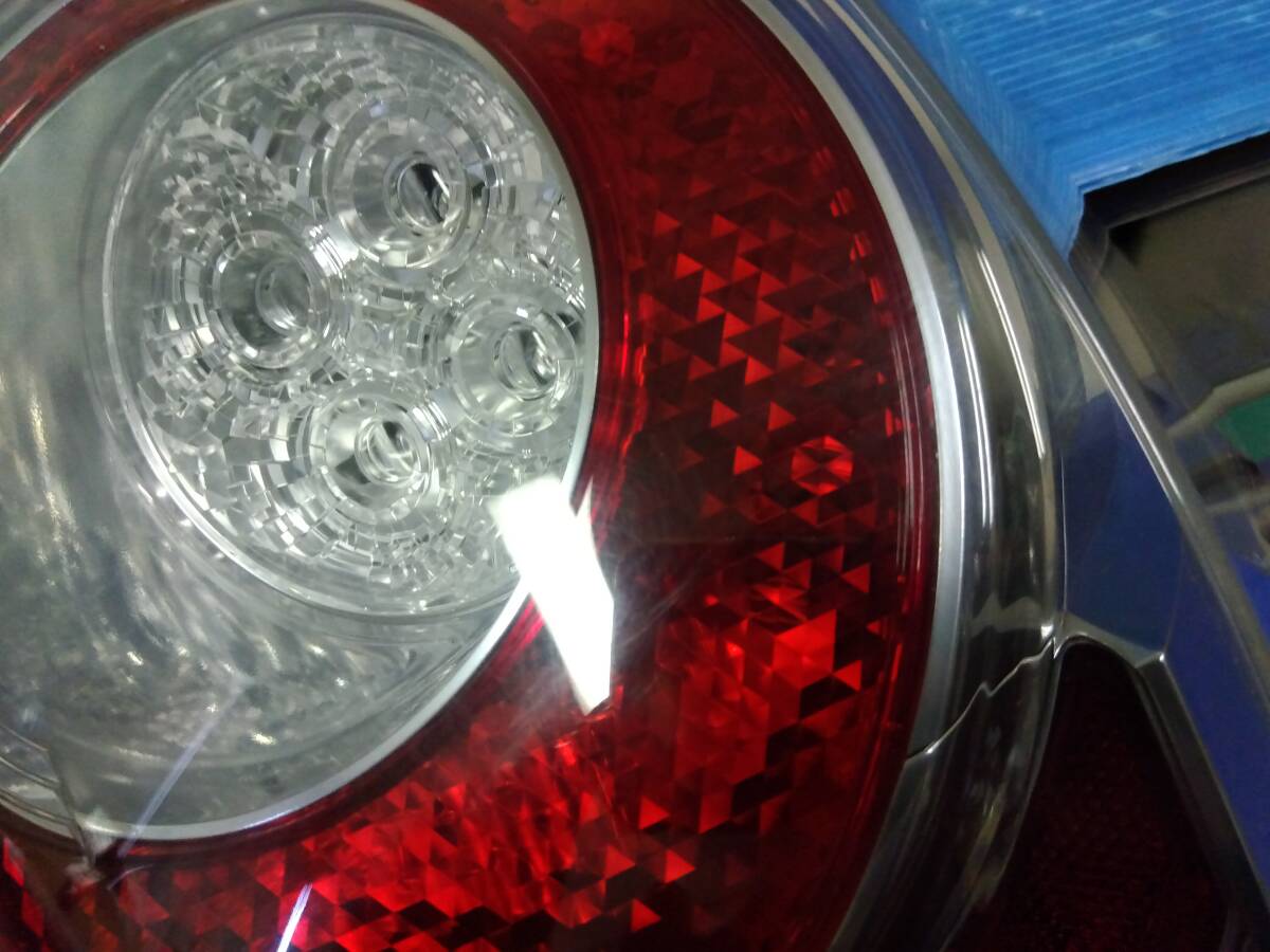 Toyota Aqua NHP10 Tail Light Pair image 4