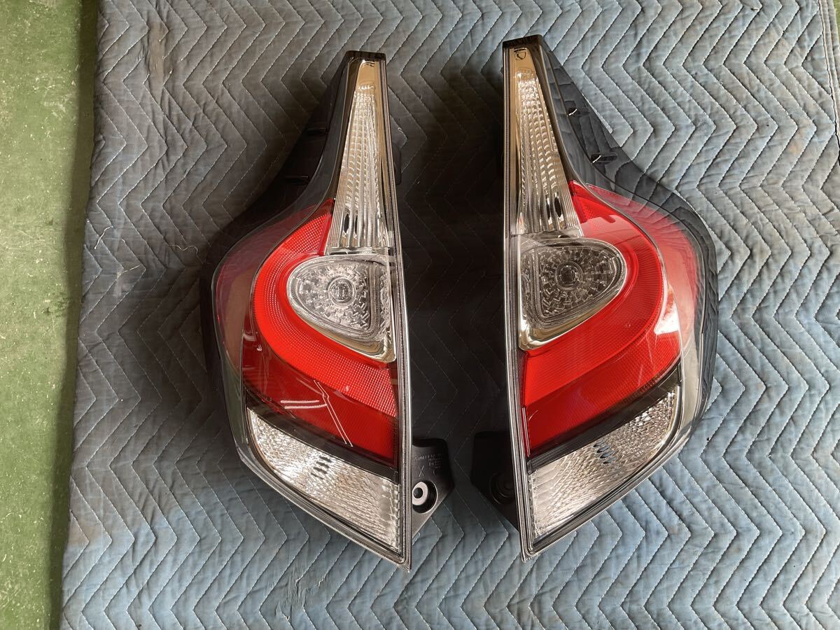 Toyota Aqua NHP10 Facelift Tail Light Pair