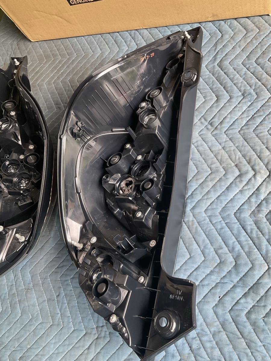 Toyota Aqua NHP10 Facelift Tail Light Pair image 3
