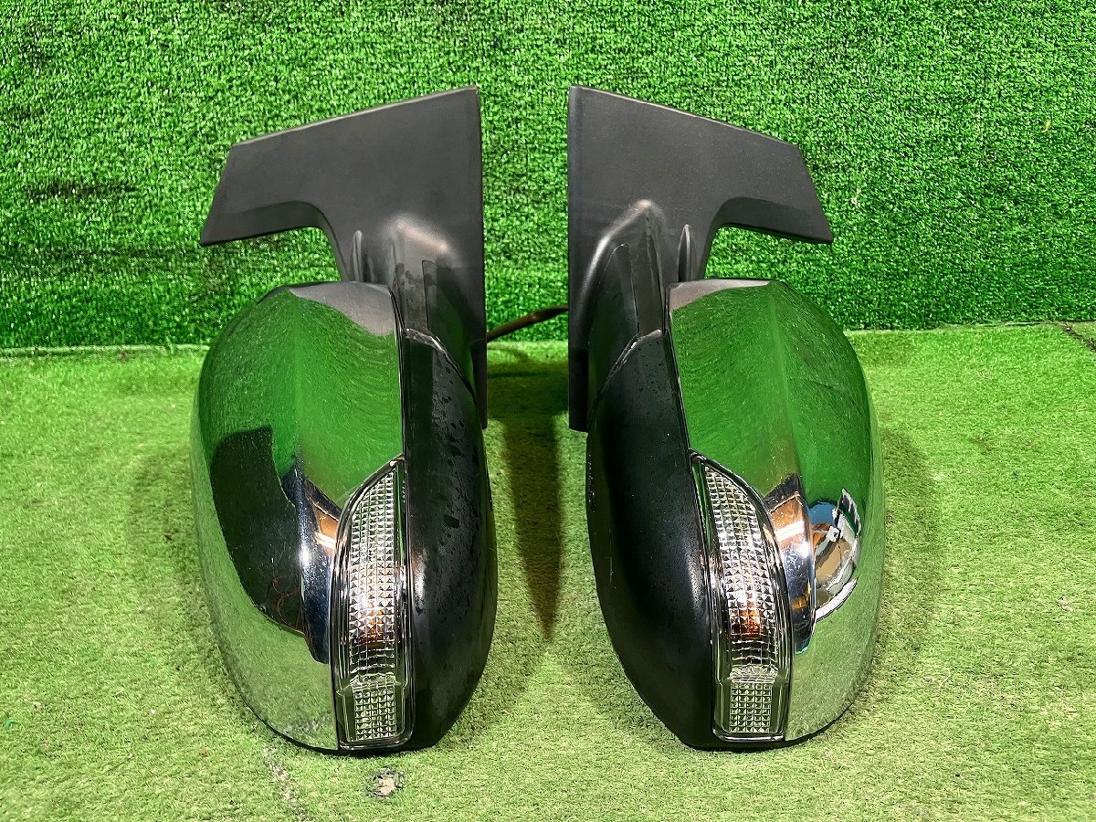 Toyota Aqua NHP10 7-Pin Chrome Door Mirror Pair