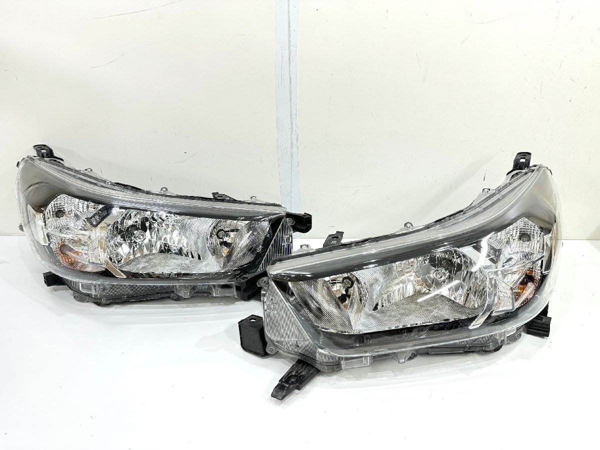 Toyota Hilux GUN125 Facelift Halogen Headlight Pair