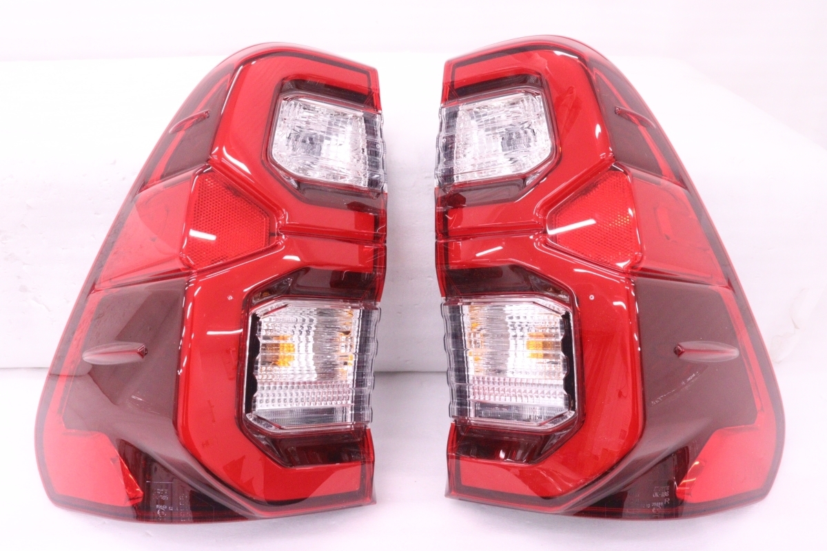 Toyota Hilux GUN125 Facelift LED Tail Light Pair