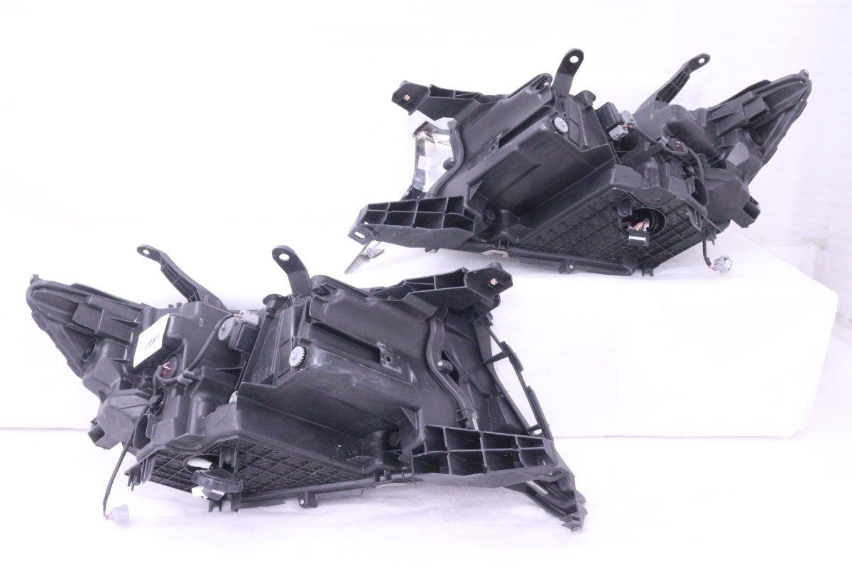 Toyota Land Cruiser Prado TRJ150W Facelift LED Headlight Pair image 4