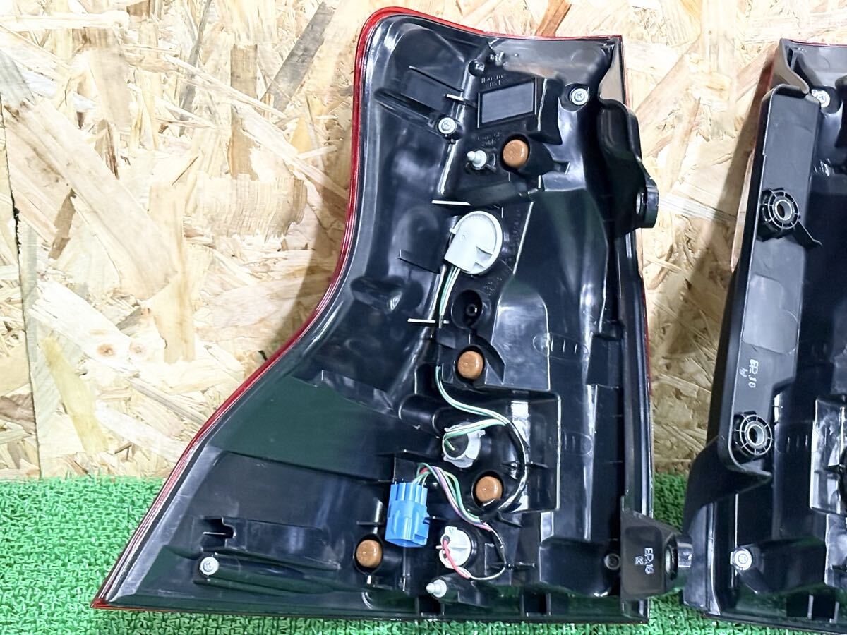 Toyota Land Cruiser Prado 150 Series Mid-Generation Tail Light Pair image 3