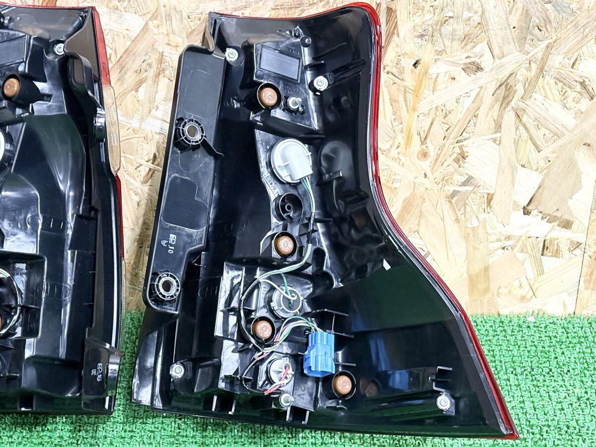 Toyota Land Cruiser Prado 150 Series Mid-Generation Tail Light Pair