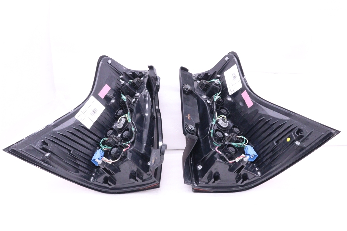 Toyota Land Cruiser Prado 150 Series Facelift LED Tail Light Pair image 4