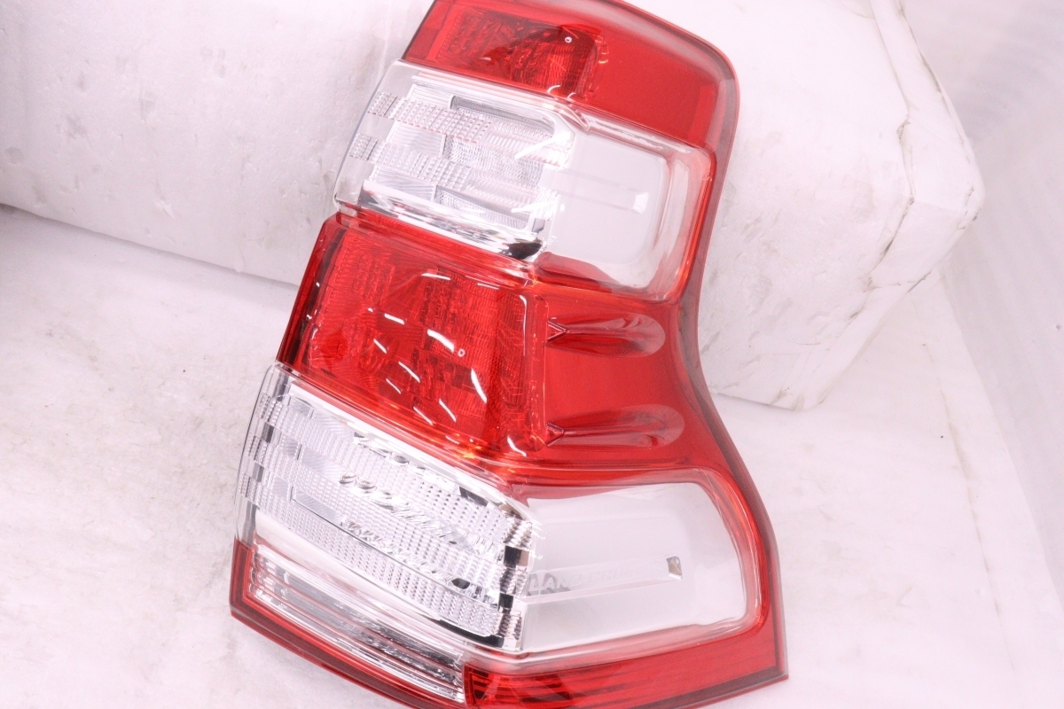Toyota Land Cruiser Prado 150 Series Mid-Generation LED Tail Light Pair image 2