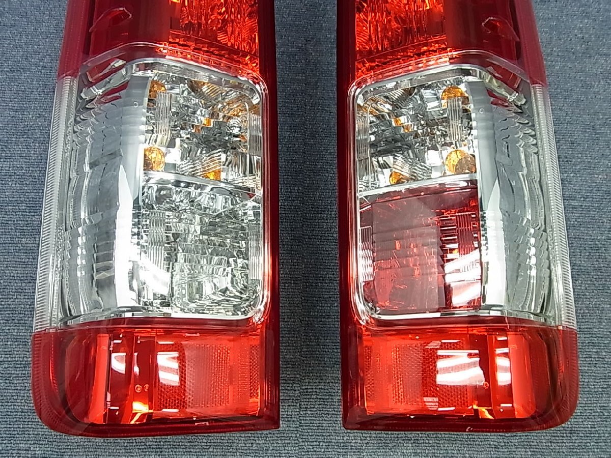 Toyota Hiace 200 Series 5th–8th Gen Cold-Climate Tail Light Pair