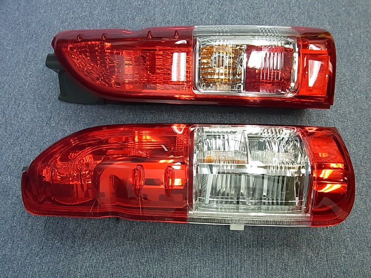 Toyota Hiace 200 Series 5th–8th Gen Cold-Climate Tail Light Pair image 4