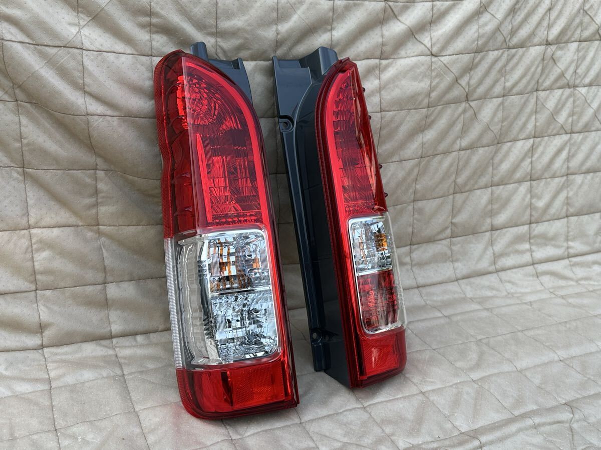 Toyota Hiace 200 Series Cold-Climate Tail Light Pair image 2