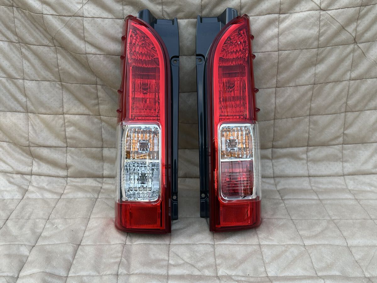 Toyota Hiace 200 Series Cold-Climate Tail Light Pair image 3