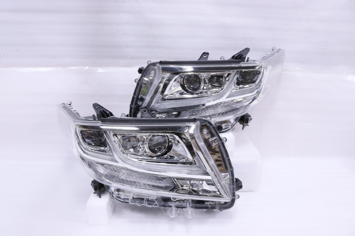 Toyota Alphard AGH30W Pre-Facelift LED Headlight Pair with Cornering Lamp
