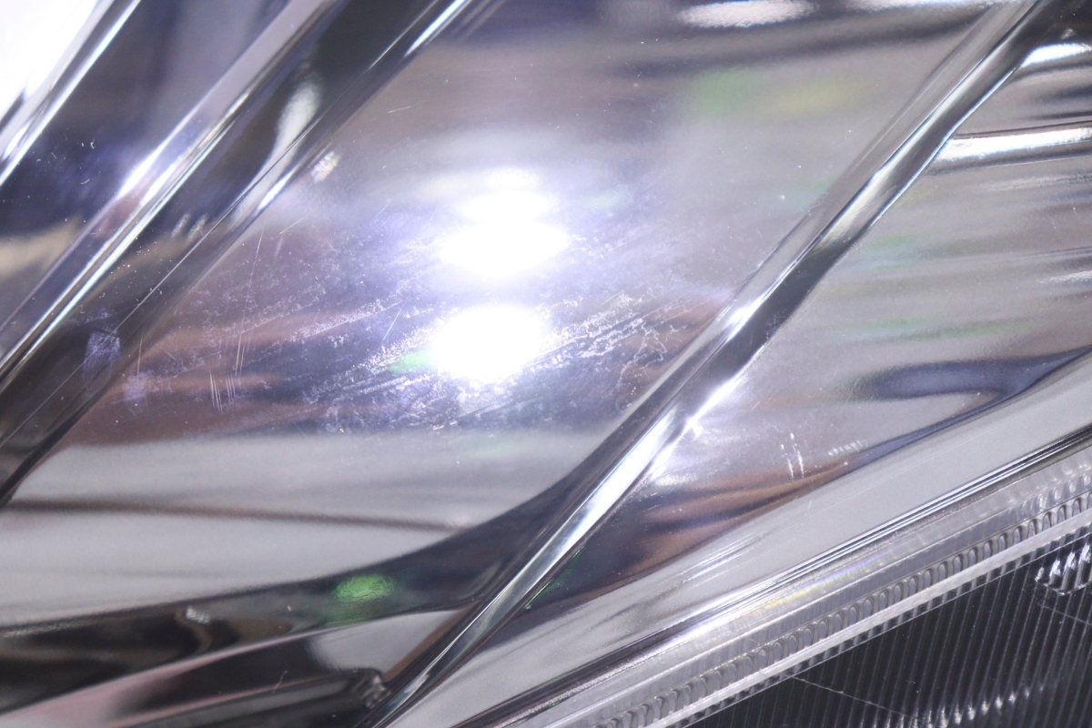 Toyota Alphard AGH30W Pre-Facelift LED Headlight Pair with Cornering Lamp image 3