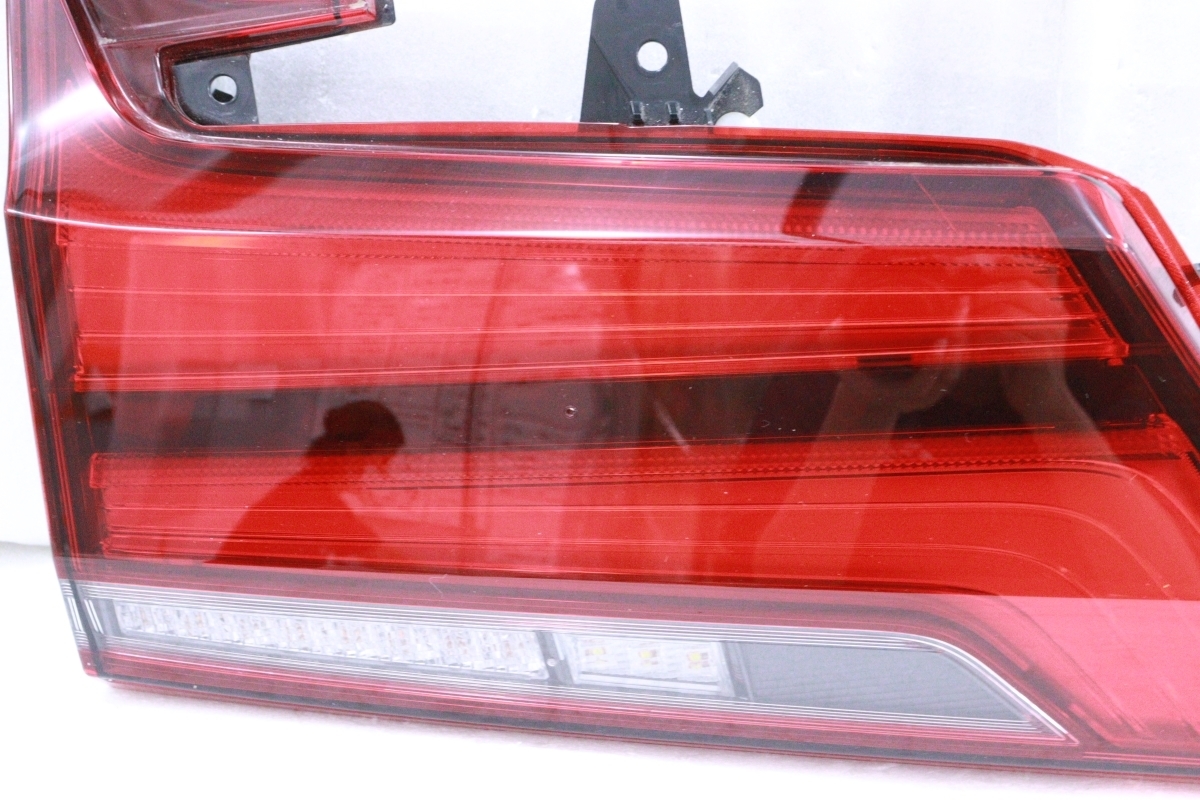 Toyota Alphard AGH30W Facelift Sequential LED Tail Light Set (No Rear Fog) image 2