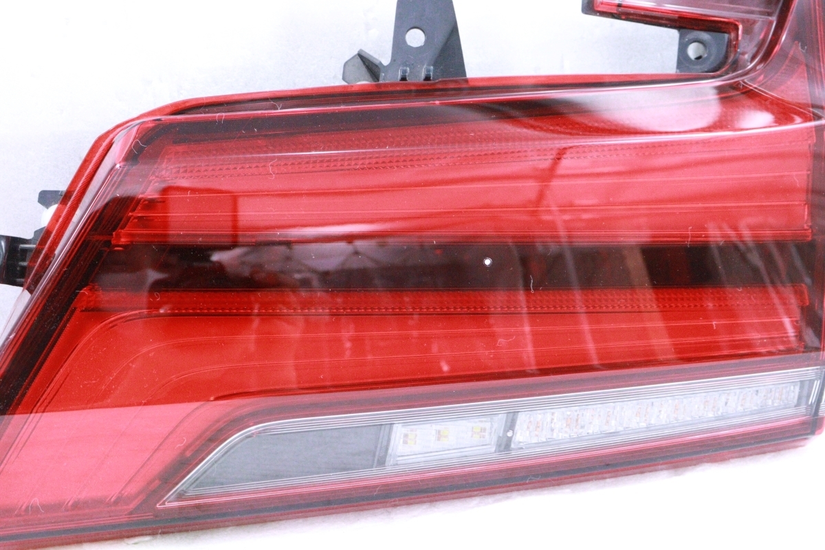 Toyota Alphard AGH30W Facelift Sequential LED Tail Light Set (No Rear Fog) image 3