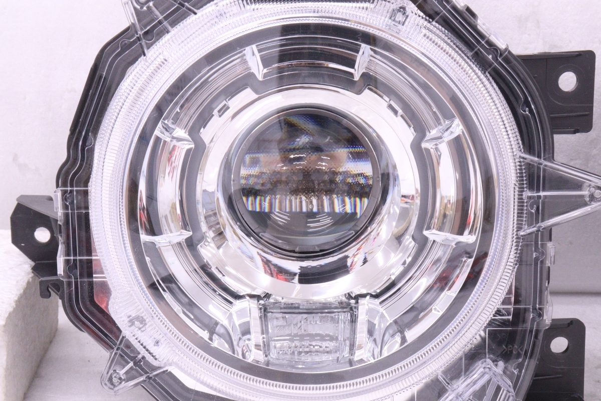 Suzuki Jimny JB64W LED Headlight Pair image 3