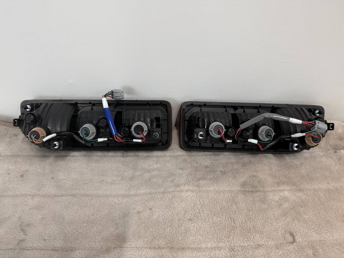 Suzuki Jimny JB64W / JB74W Tail Light Pair image 2