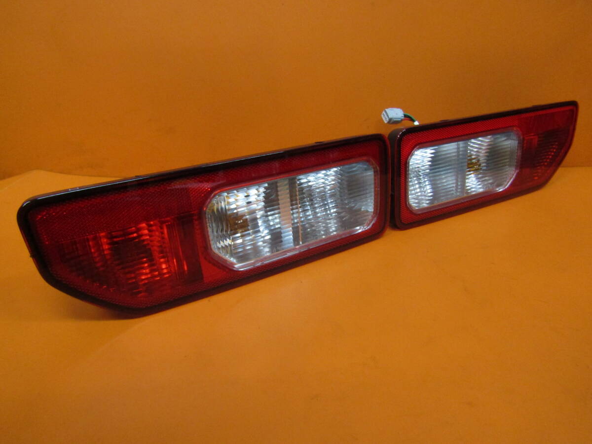 Suzuki Jimny JB64W / JB74W Tail Light Pair image 2