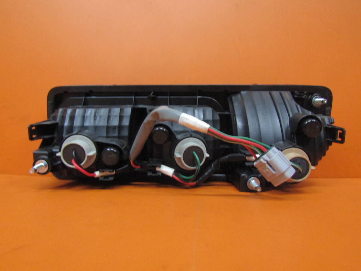 Suzuki Jimny JB64W / JB74W Tail Light Pair image 4