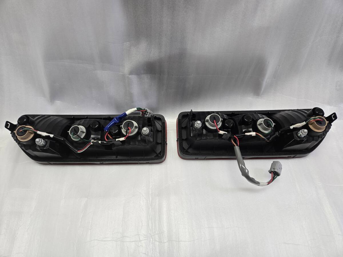 Suzuki Jimny JB64W / JB74W Tail Light Pair image 2