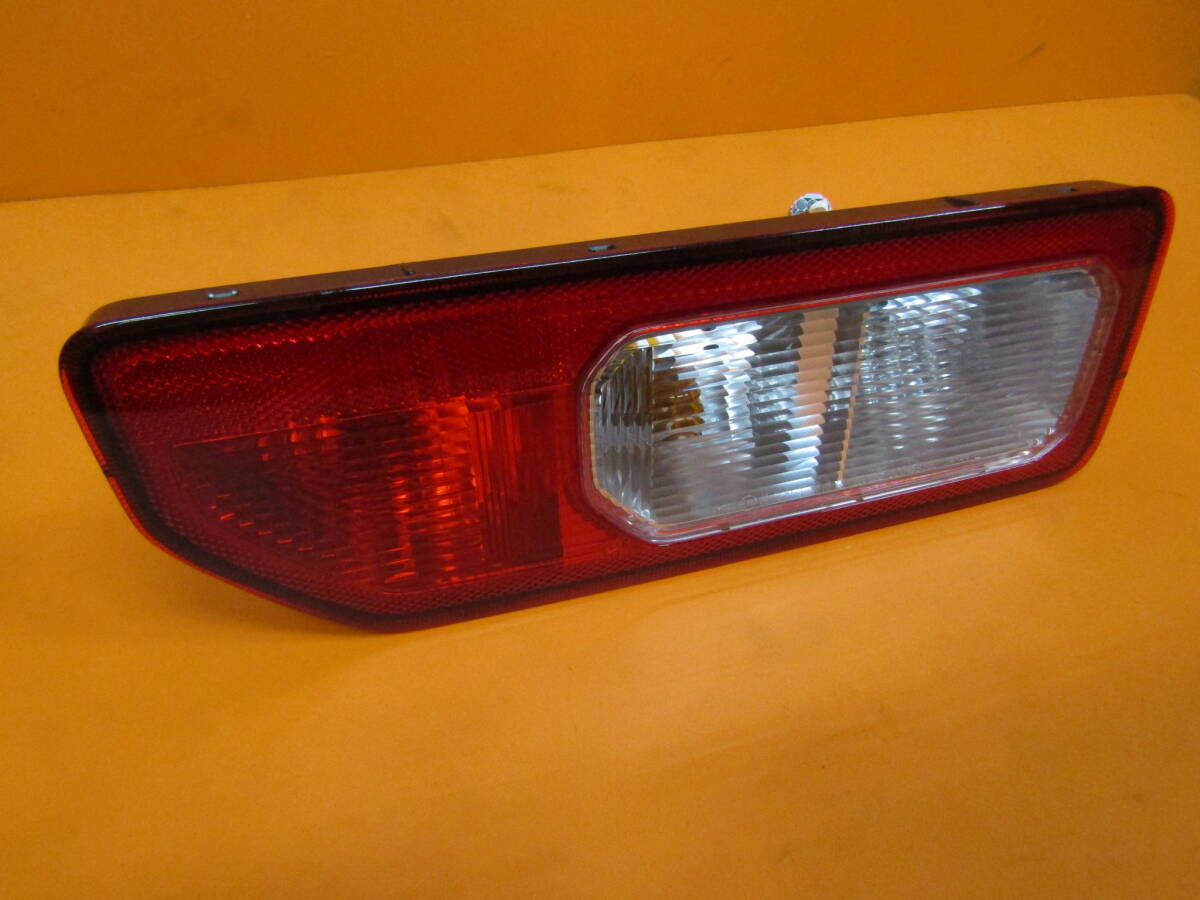 Suzuki Jimny JB64W / JB74W Tail Light Pair image 3