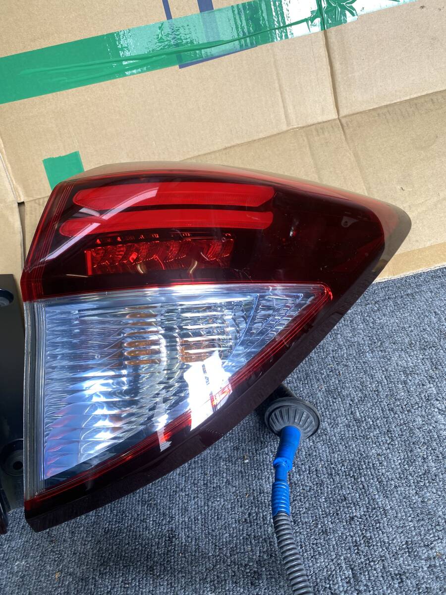 Honda Vezel RU3 / RU4 Hybrid LED Tail Light Set image 2