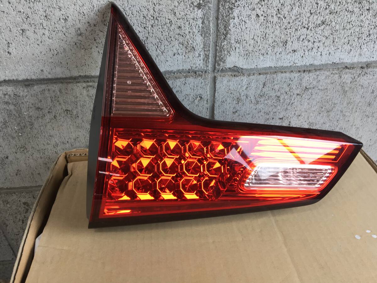 Honda Vezel RU1 / RU2 / RU3 / RU4 Tail Light Set
