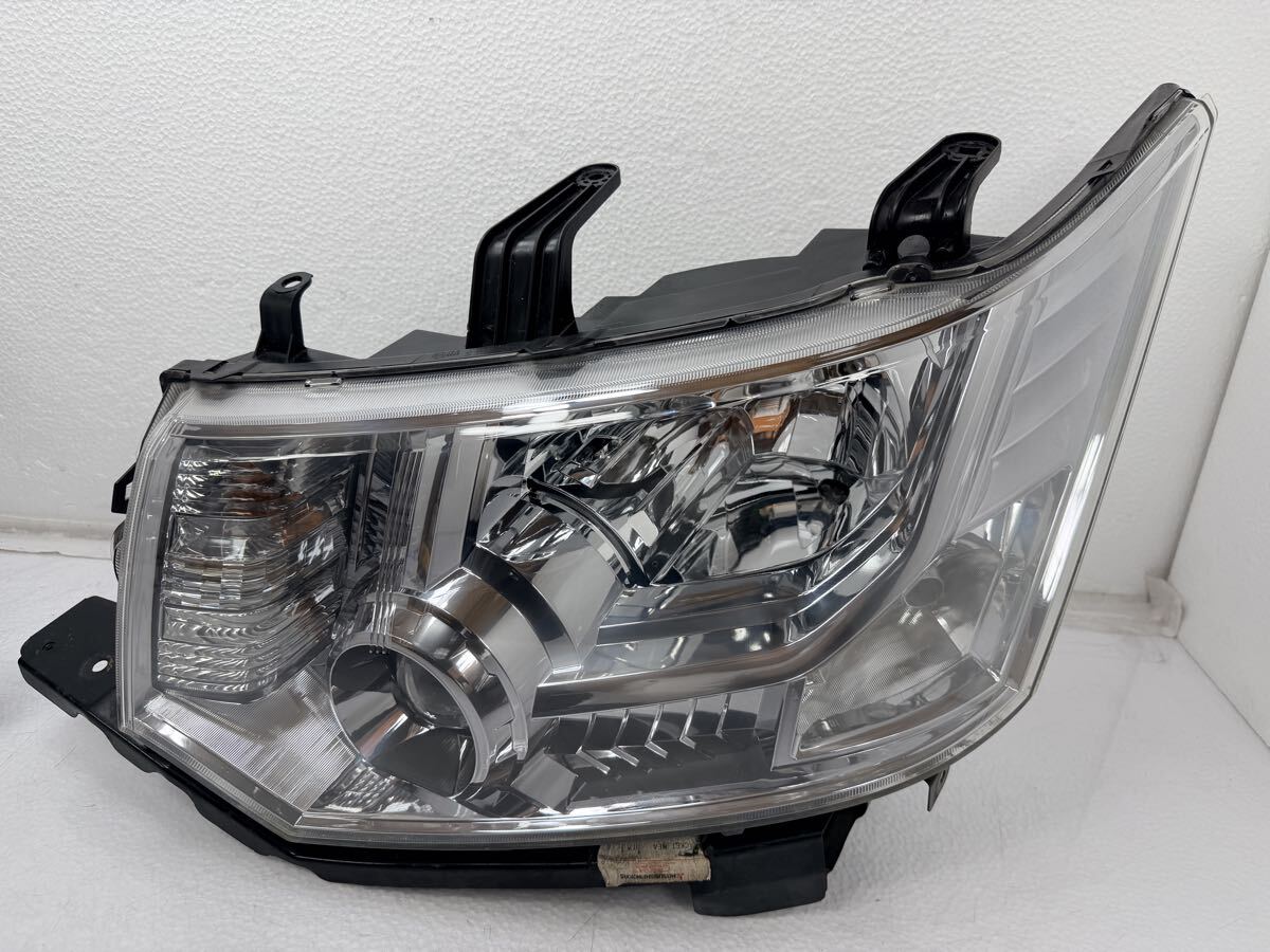 Mitsubishi Delica D:5 CV1W / CV2W / CV4W / CV5W HID Headlight Pair