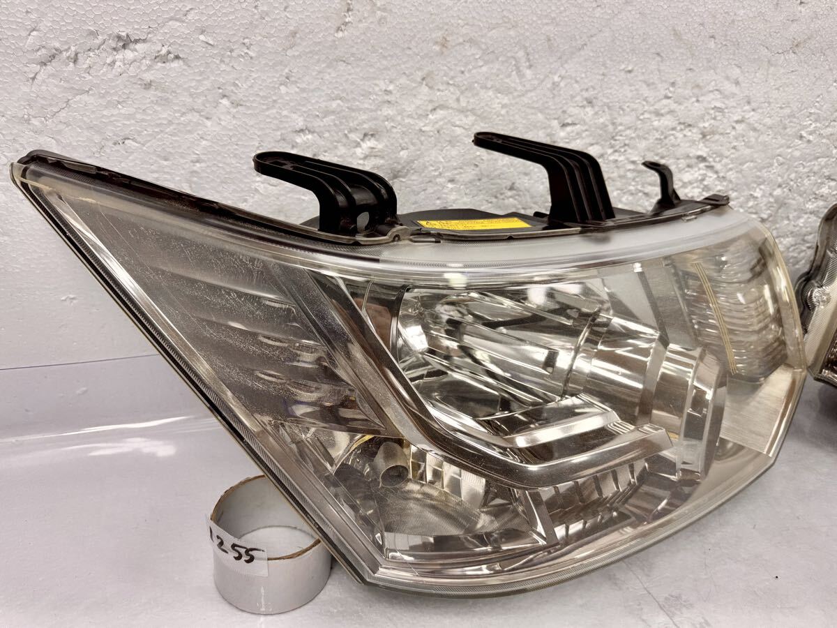 Mitsubishi Delica D:5 CV1W / CV2W / CV4W / CV5W HID Headlight Pair image 2