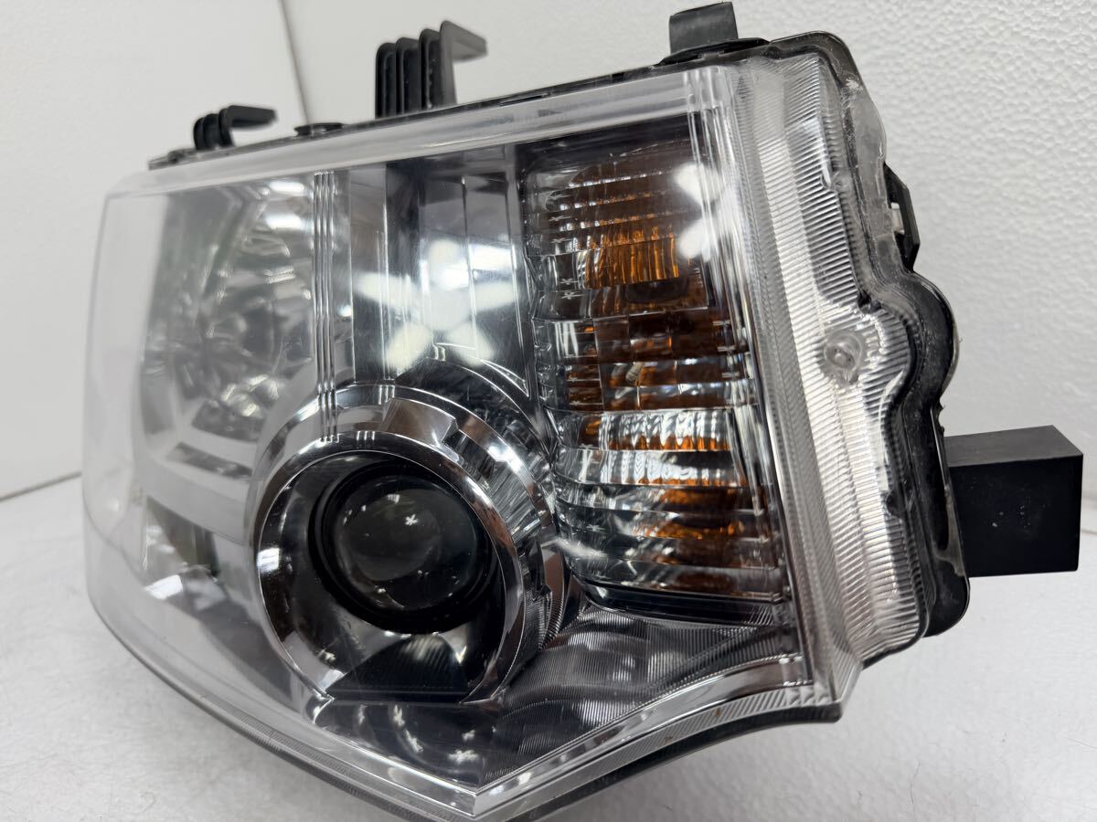 Mitsubishi Delica D:5 CV1W / CV2W / CV4W / CV5W HID Headlight Pair image 4