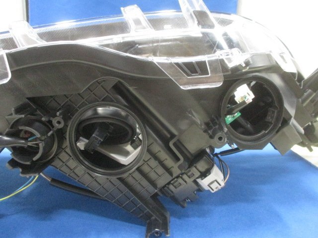 Toyota RAV4 AXAH52 / AXAH54 Left LED Headlight image 3