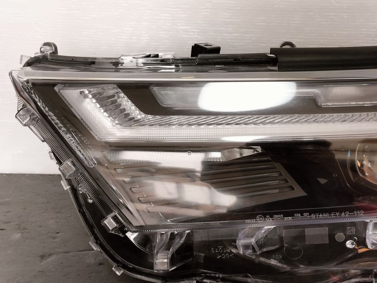 Toyota RAV4 AXAH52 / AXAH54 Facelift Left LED Headlight image 2