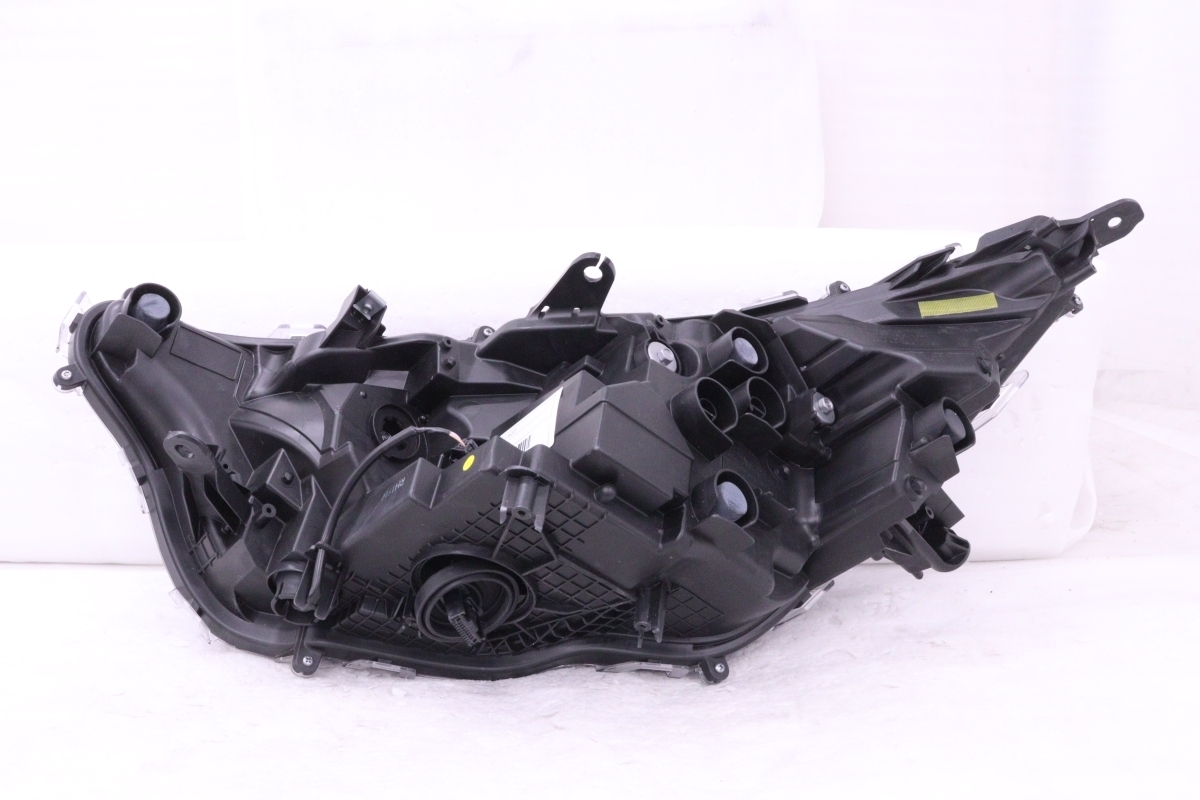 Toyota RAV4 AXAH54 Facelift Right LED Headlight image 3