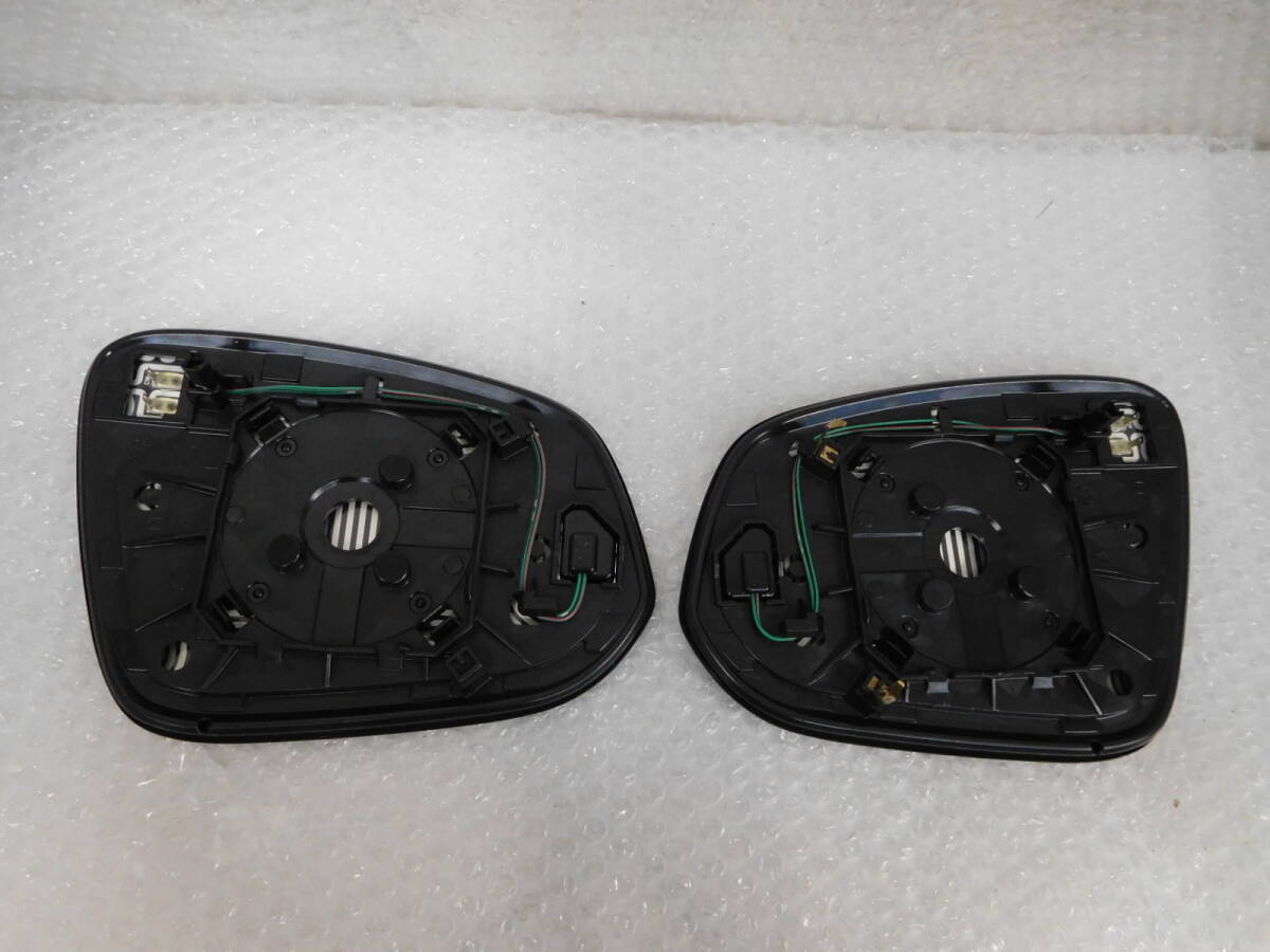 Toyota RAV4 50 Series BSM Heated Mirror Glass Pair image 4