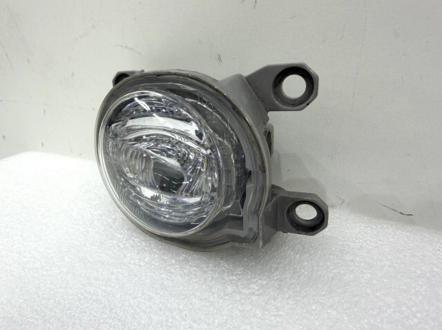 Toyota Hilux GUN125 Fog Lamp Pair KOITO 02-465 image 4