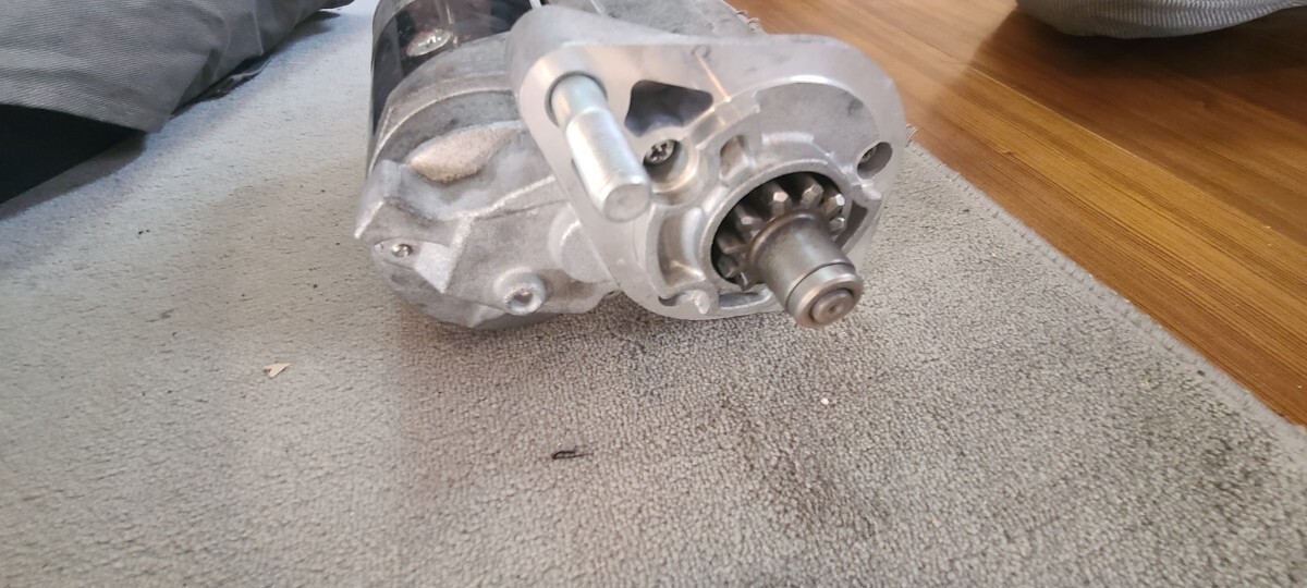 Toyota Land Cruiser Prado / Hiace Starter Motor 28100-30051 image 4