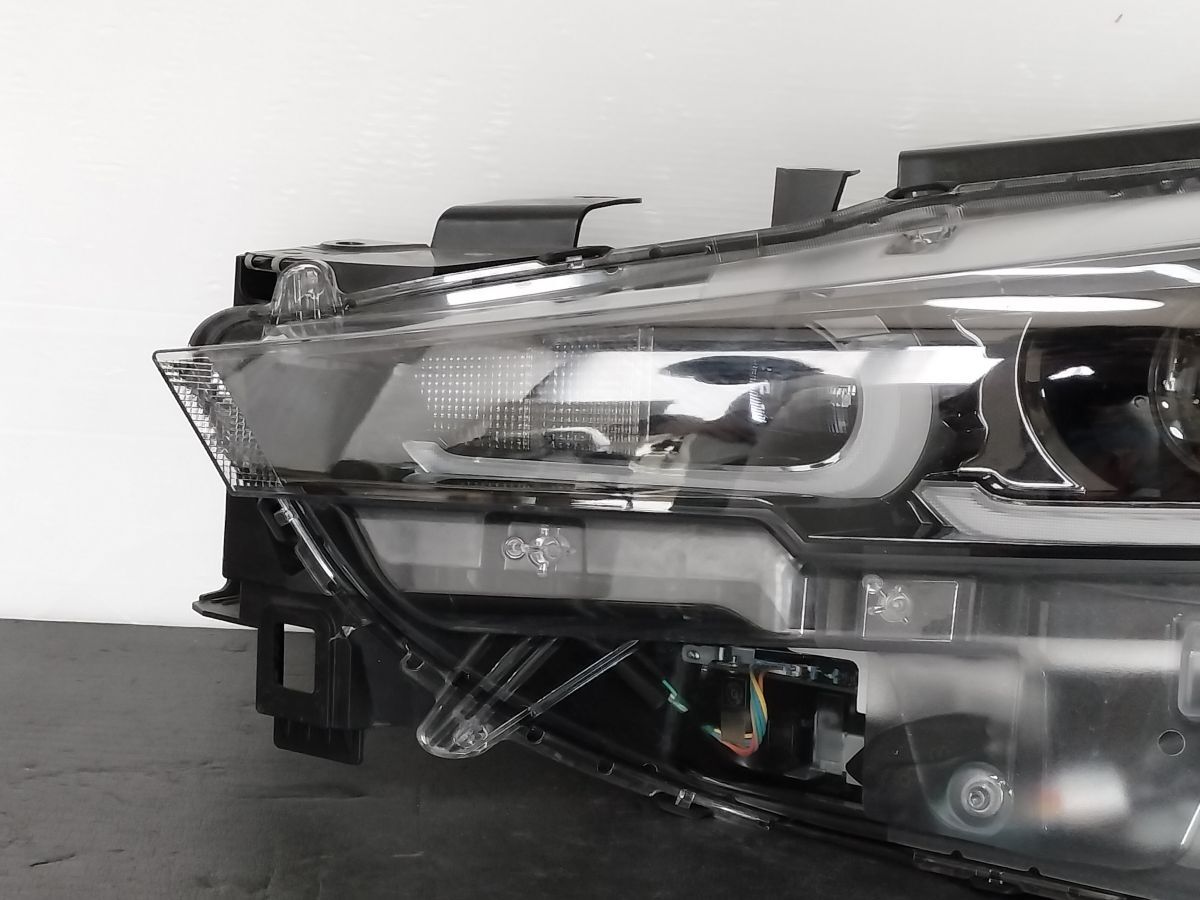 Mazda CX-5 / CX-8 KF / KG Facelift Left LED Headlight W6906 image 2
