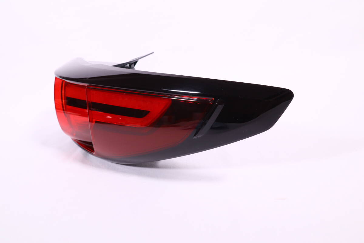 Mazda CX-5 KF Pre-Facelift Right Outer and Inner Tail Light Set image 3