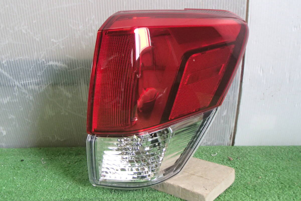 Subaru Forester SK5 / SKE / SK9 Right LED Tail Light FCM924-02