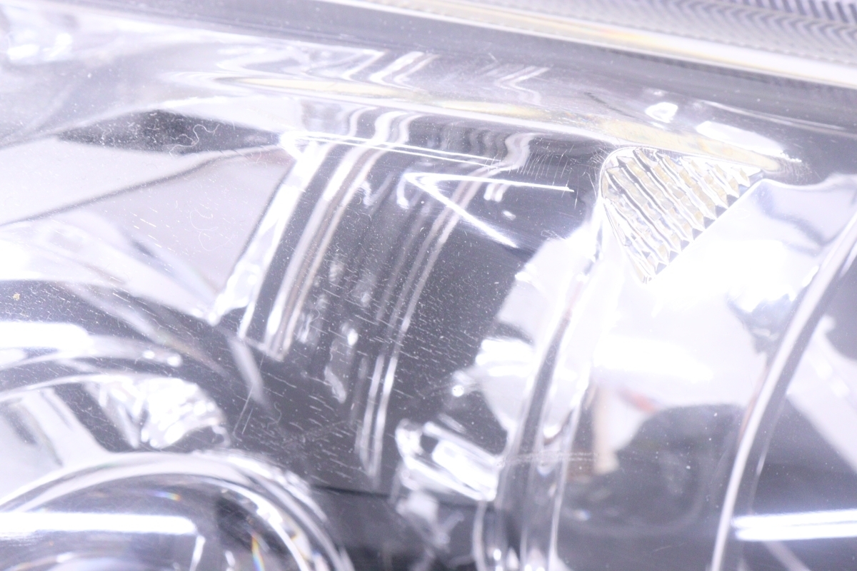 Toyota Aqua NHP10 G's Pre-Facelift Right LED Headlight KOITO 52-247 image 6