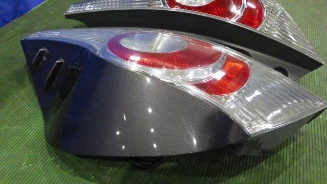 Toyota Aqua NHP10 Pre-Facelift Tail Light Pair with Garnishes STANLEY 52-252 image 3